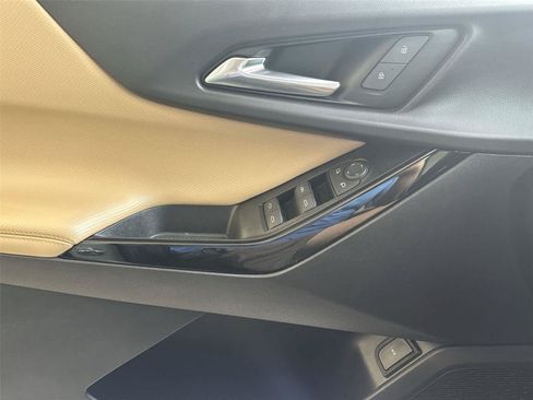 Used 2025 Chevrolet Equinox ACTIV AWD/4WD image 19