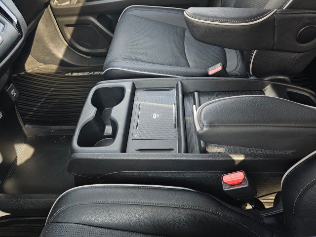 Used 2025 Honda Odyssey Elite image 35