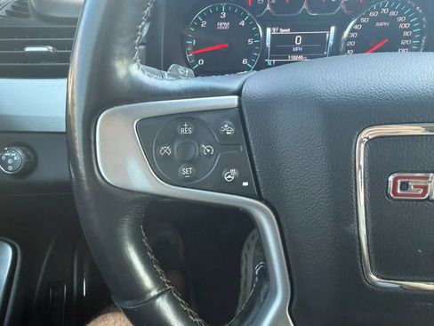 Used 2019 GMC Yukon SLT w/ Open Road Package RWD image 33