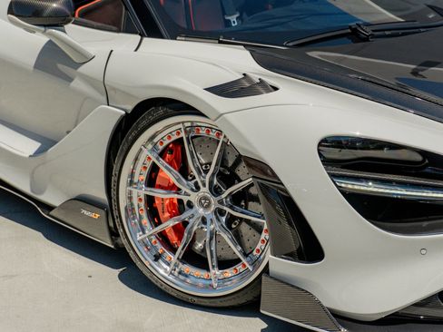 Used 2022 McLaren 765LT RWD image 39