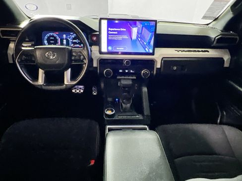 Used 2024 Toyota Tacoma TRD Sport image 30