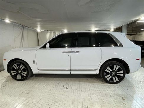 Used 2019 Rolls-Royce Cullinan image 11