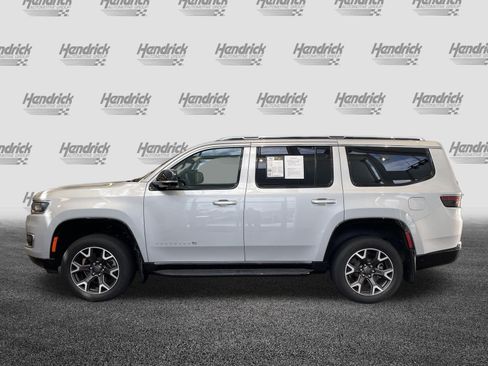 Used 2023 Jeep Wagoneer Series III w/ Convenience Group I AWD/4WD image 7