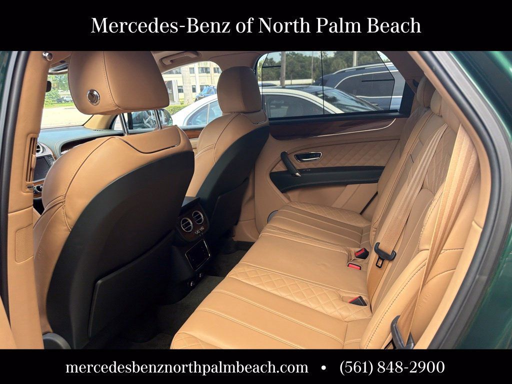 Used 2019 Bentley Bentayga AWD/4WD image 3
