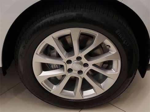 New 2025 Land Rover Range Rover Sport SE image 5