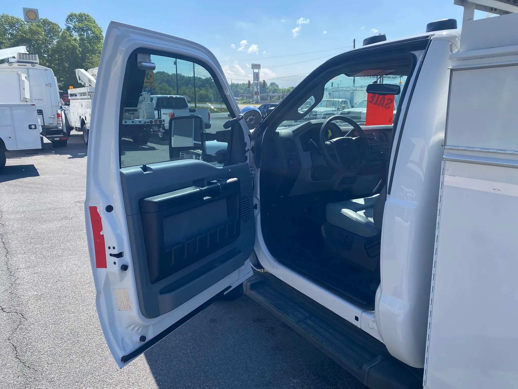 Used 2016 Ford F350 XL AWD/4WD image 8