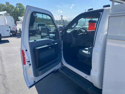 Used 2016 Ford F350 XL AWD/4WD image 8