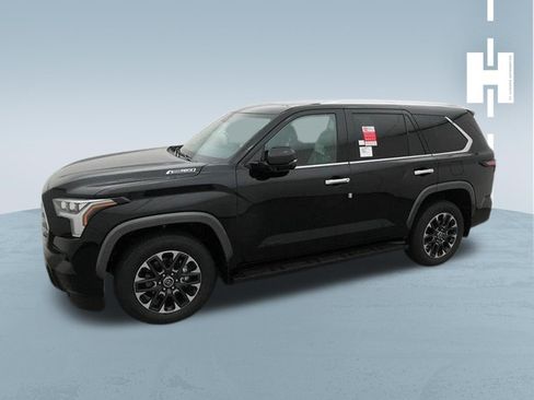 Used 2024 Toyota Sequoia Limited w/ Tow Technology Package AWD/4WD image 2
