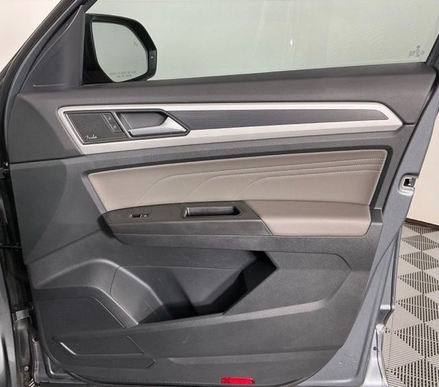 Used 2022 Volkswagen Atlas SEL Premium AWD/4WD image 25