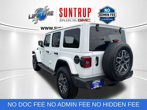 Used 2024 Jeep Wrangler Unlimited Sahara AWD/4WD image 7