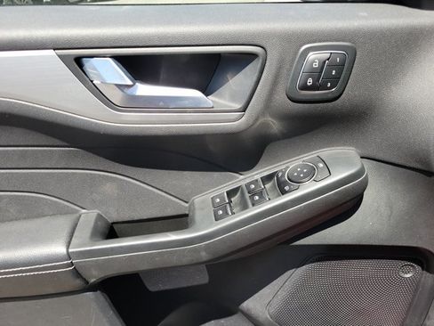 Used 2023 Ford Escape Platinum AWD/4WD image 8