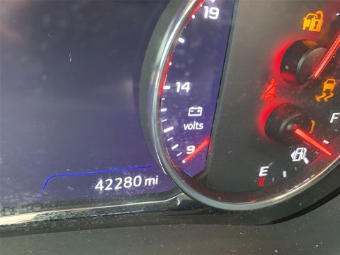 Used 2023 GMC Terrain Denali AWD/4WD image 8