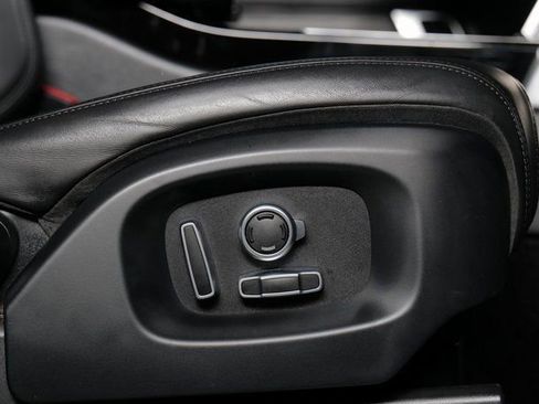 Used 2016 Land Rover Range Rover HSE image 30