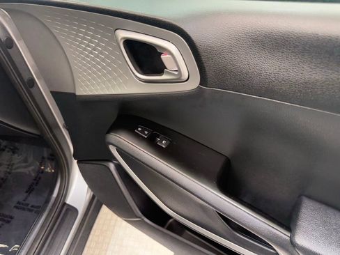 Used 2023 Kia Soul LX w/ Option Group 015 image 20