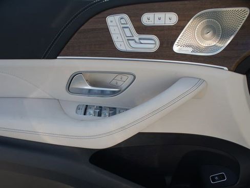 Used 2025 Mercedes-Benz GLE 53 AMG 4MATIC image 30