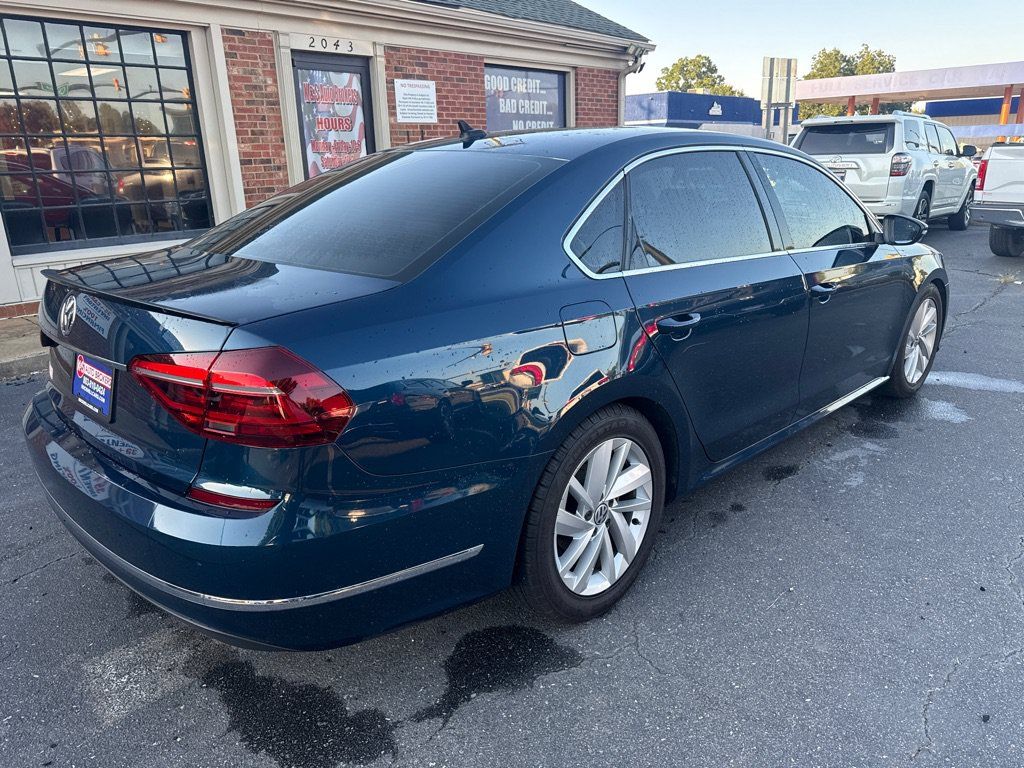 Used 2018 Volkswagen Passat 2.0T SE w/ SE Lighting Package FWD image 4