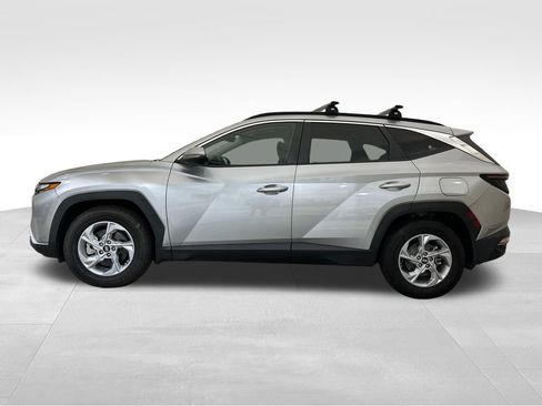 Used 2023 Hyundai Tucson SEL FWD image 2
