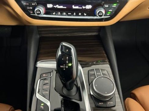 Used 2019 BMW 530i xDrive w/ Premium Package AWD/4WD image 23