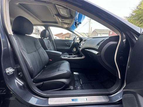 Used 2013 Nissan Altima 2.5 SL w/ Technology Pkg FWD image 35