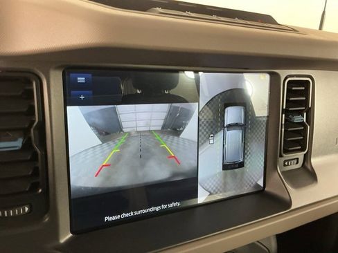 Used 2024 Ford Bronco Wildtrak image 22