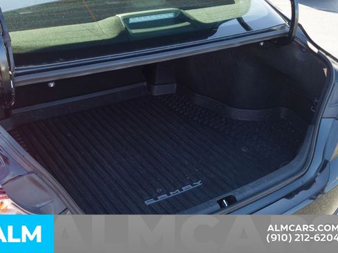 Used 2025 Toyota Camry LE image 9