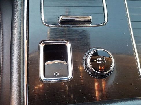 Used 2023 Lincoln Aviator AWD w/ Premium Package image 26