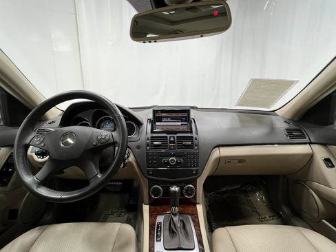 Used 2009 Mercedes-Benz C 300 Sedan image 20
