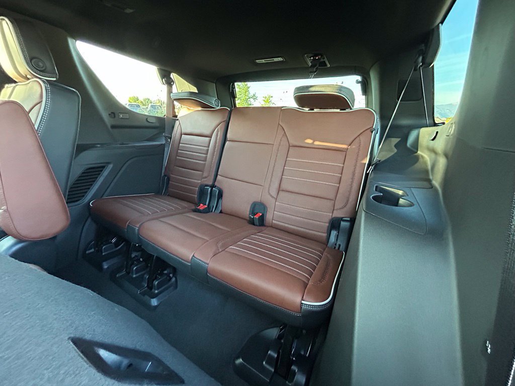 Used 2023 GMC Yukon Denali Ultimate AWD/4WD image 27