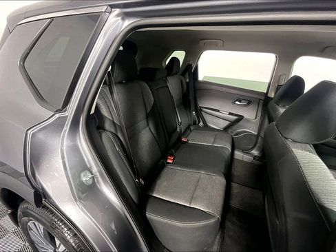 Used 2023 Nissan Rogue SV FWD image 27