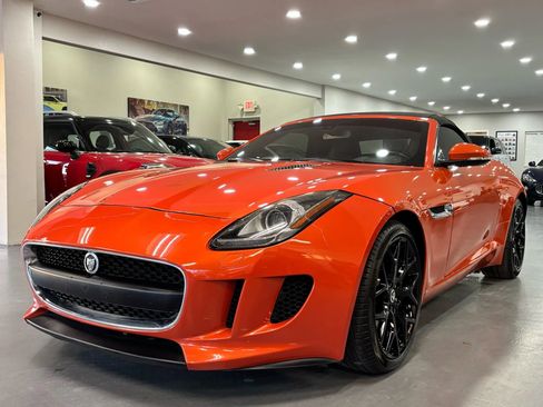 Used 2014 Jaguar F-TYPE Convertible image 3