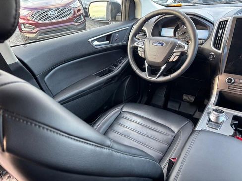 Used 2024 Ford Edge SEL w/ Convenience Package image 13