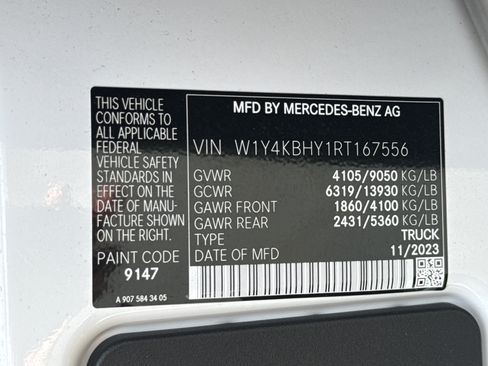 Used 2024 Mercedes-Benz Sprinter 2500 image 33