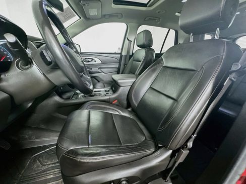 Used 2021 Chevrolet Traverse RS AWD/4WD image 23