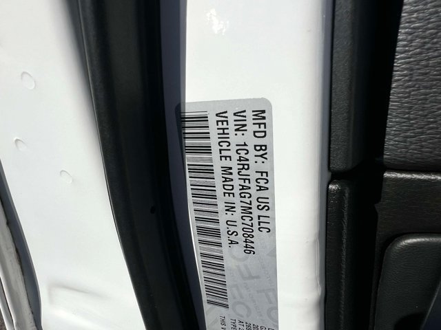 Used 2021 Jeep Grand Cherokee Laredo X AWD/4WD image 19