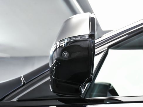 Used 2023 BMW X6 M50i w/ Executive Package image 96