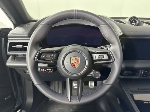 Certified 2025 Porsche Macan 4S Electric AWD/4WD image 37