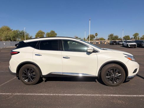 Used 2017 Nissan Murano SV w/ Premium Plus Package FWD image 5