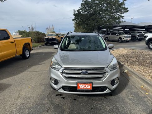 Used 2017 Ford Escape SE w/ SE Leather Comfort Package AWD/4WD image 7