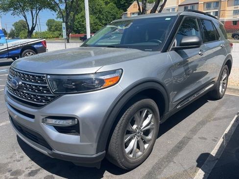 Used 2023 Ford Explorer XLT w/ Equipment Group 202A AWD/4WD image 1