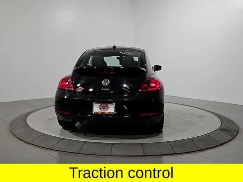 Used 2016 Volkswagen Beetle 1.8T SE FWD image 4