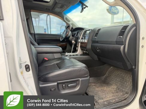 Used 2012 Toyota Tundra Limited w/ Platinum Pkg image 9