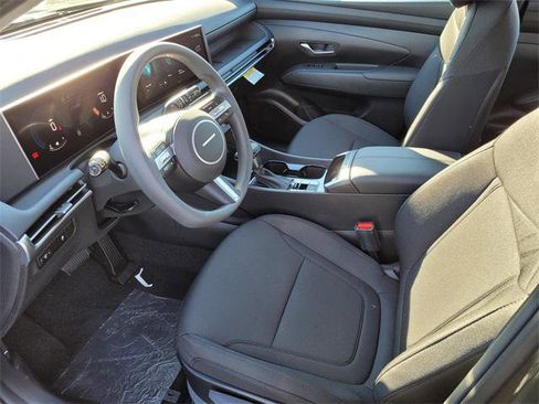 New 2026 Hyundai Tucson SE image 11