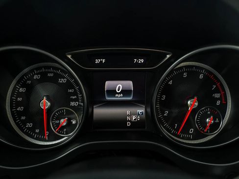 Used 2018 Mercedes-Benz GLA 250 4MATIC image 21