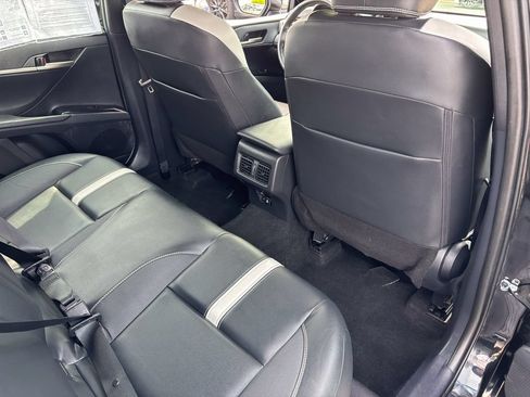 Used 2025 Toyota Camry SE w/ Convenience Package AWD/4WD image 43