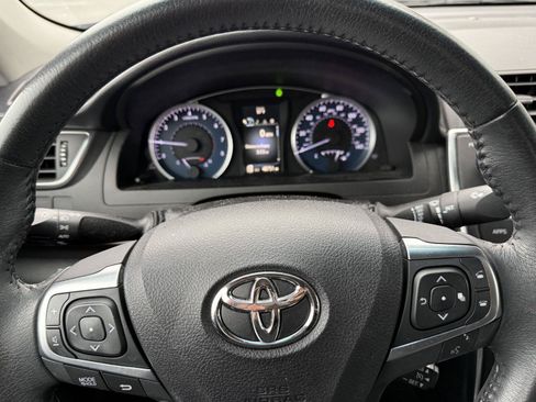 Used 2017 Toyota Camry XLE FWD image 21
