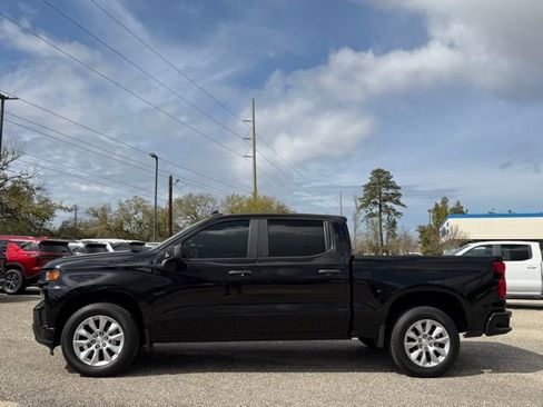 Used 2022 Chevrolet Silverado 1500 Custom w/ LPO, Dark Essentials Package image 8