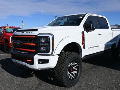 New 2026 Ford F250 Lariat w/ Black Appearance Package