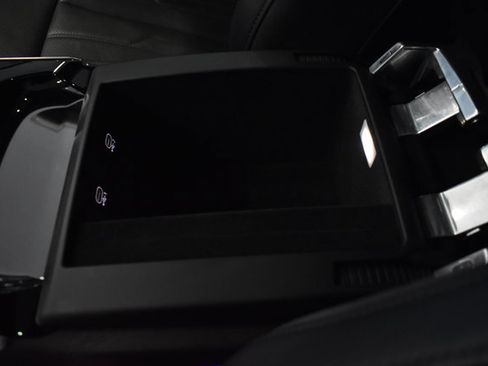 Used 2022 Audi A8 L 3.0T w/ Executive Package image 25