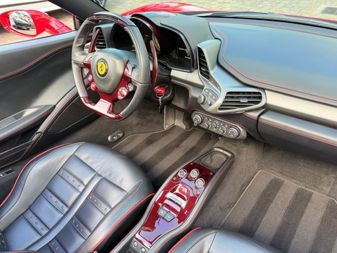 Used 2015 Ferrari 458 Spider RWD image 57