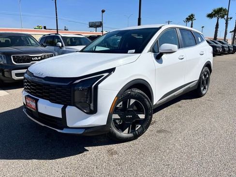 New 2026 Kia Sportage LX FWD image 3